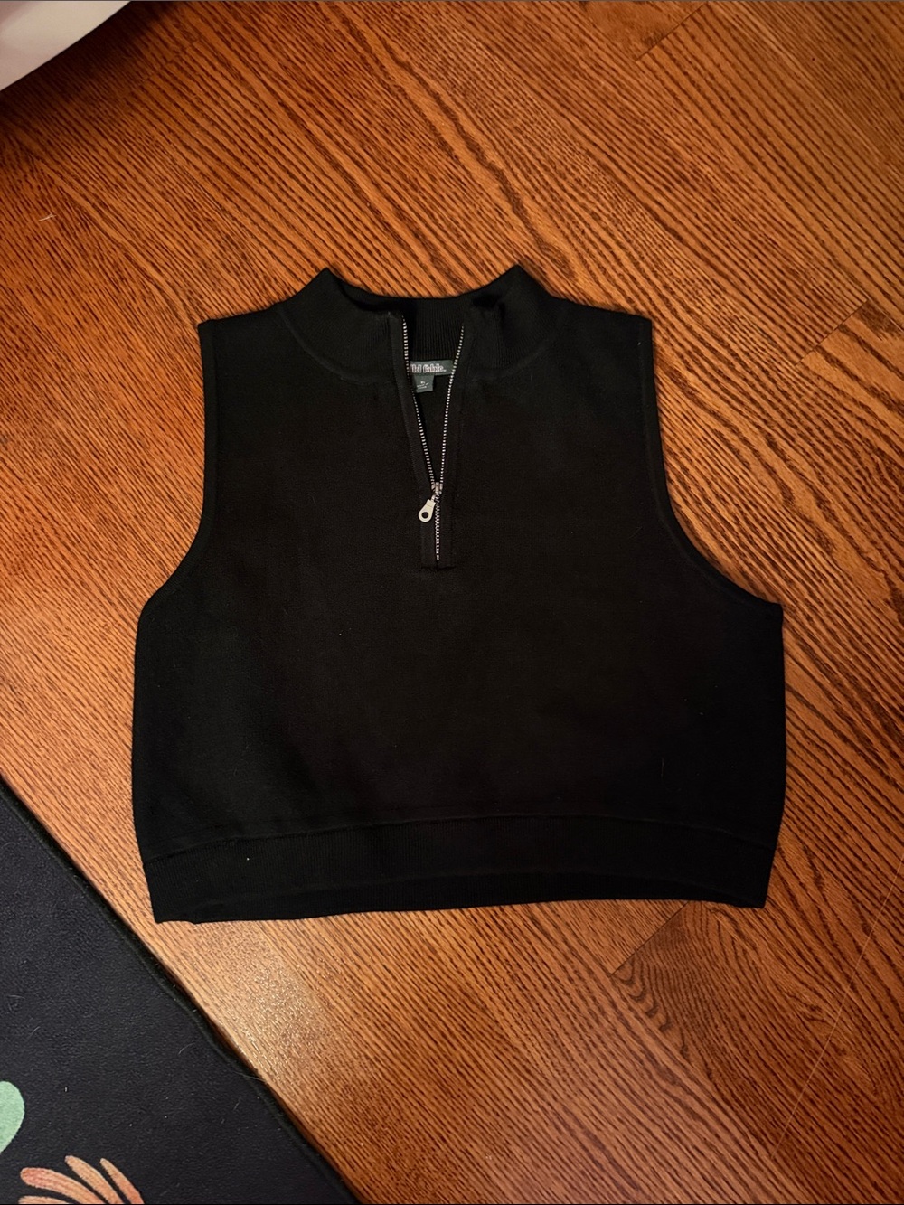 Cropped Sleeveless Zip Mock Neck Top